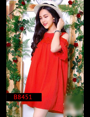 Đầm suông phối ren hở vai -B8451