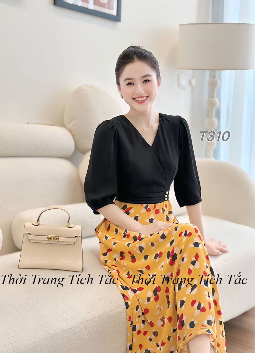 Dam xoe phoi ao den chan vay vang hoa tiet mau sac e310 2