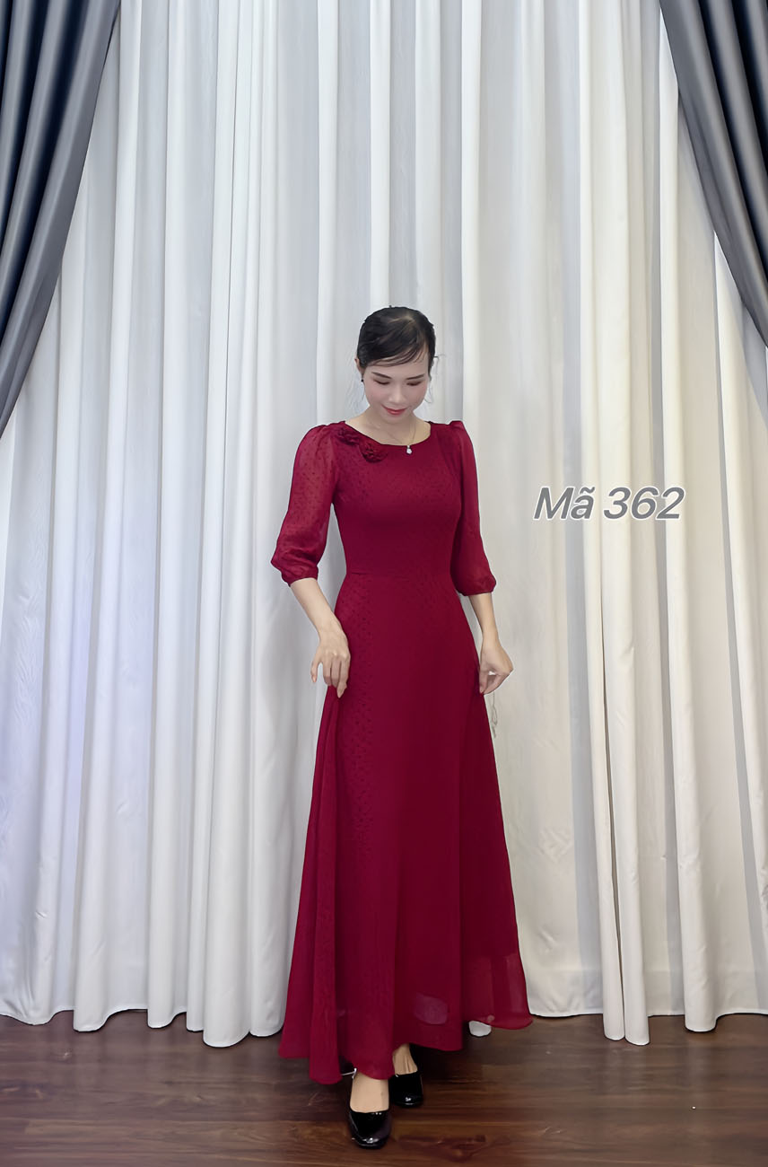 dam-maxi-co-thuyen-cham-bi-do-362 2