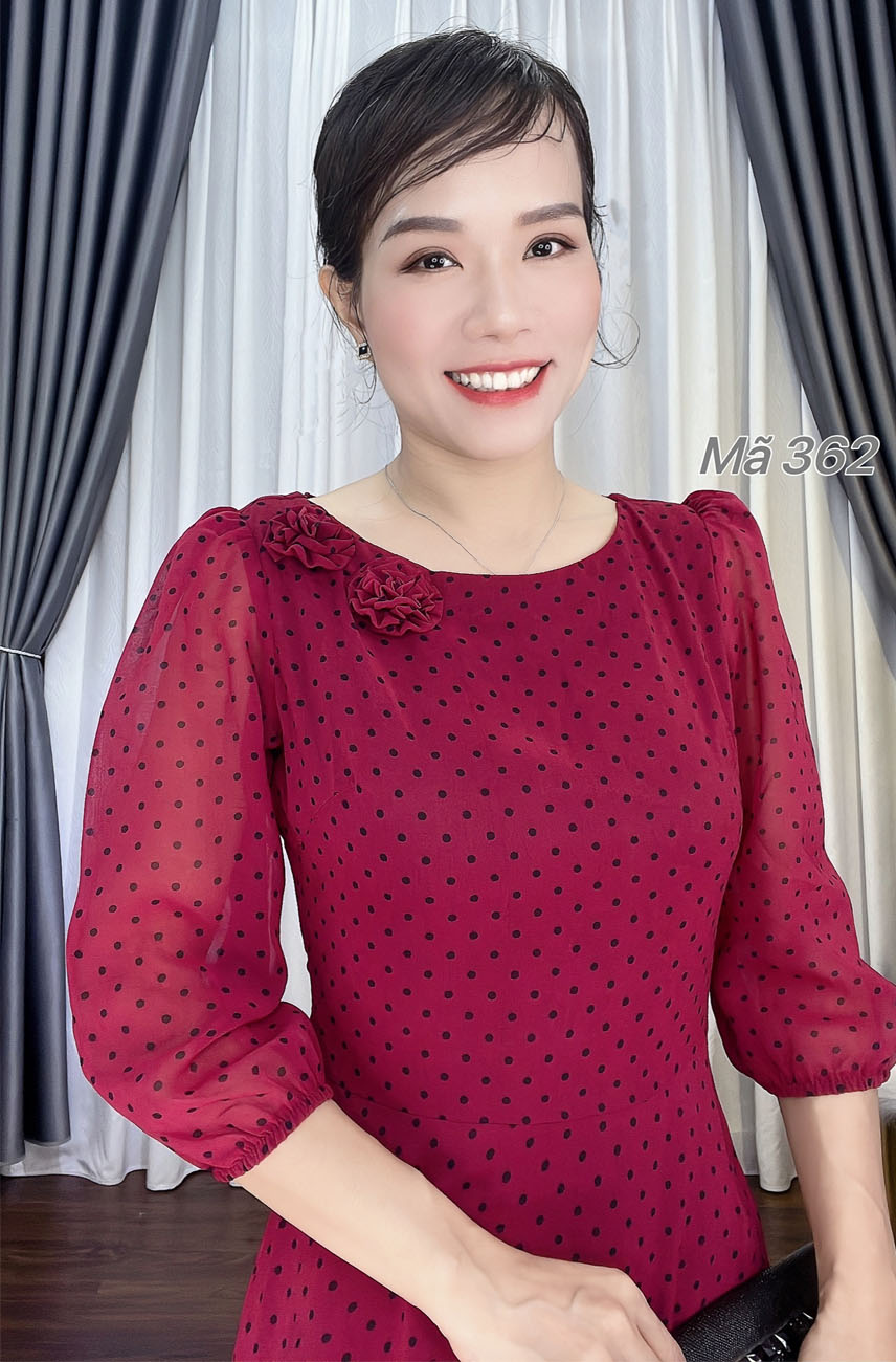 dam-maxi-co-thuyen-cham-bi-do-362 3