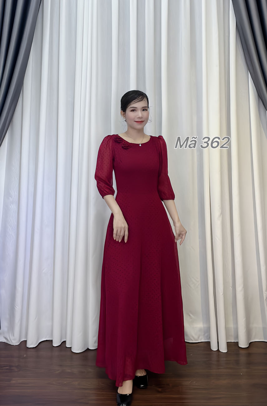 dam-maxi-co-thuyen-cham-bi-do-362 4